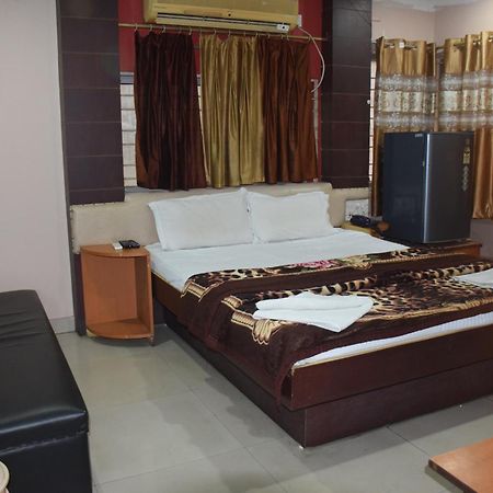 Starline Hotel Agartala Luaran gambar