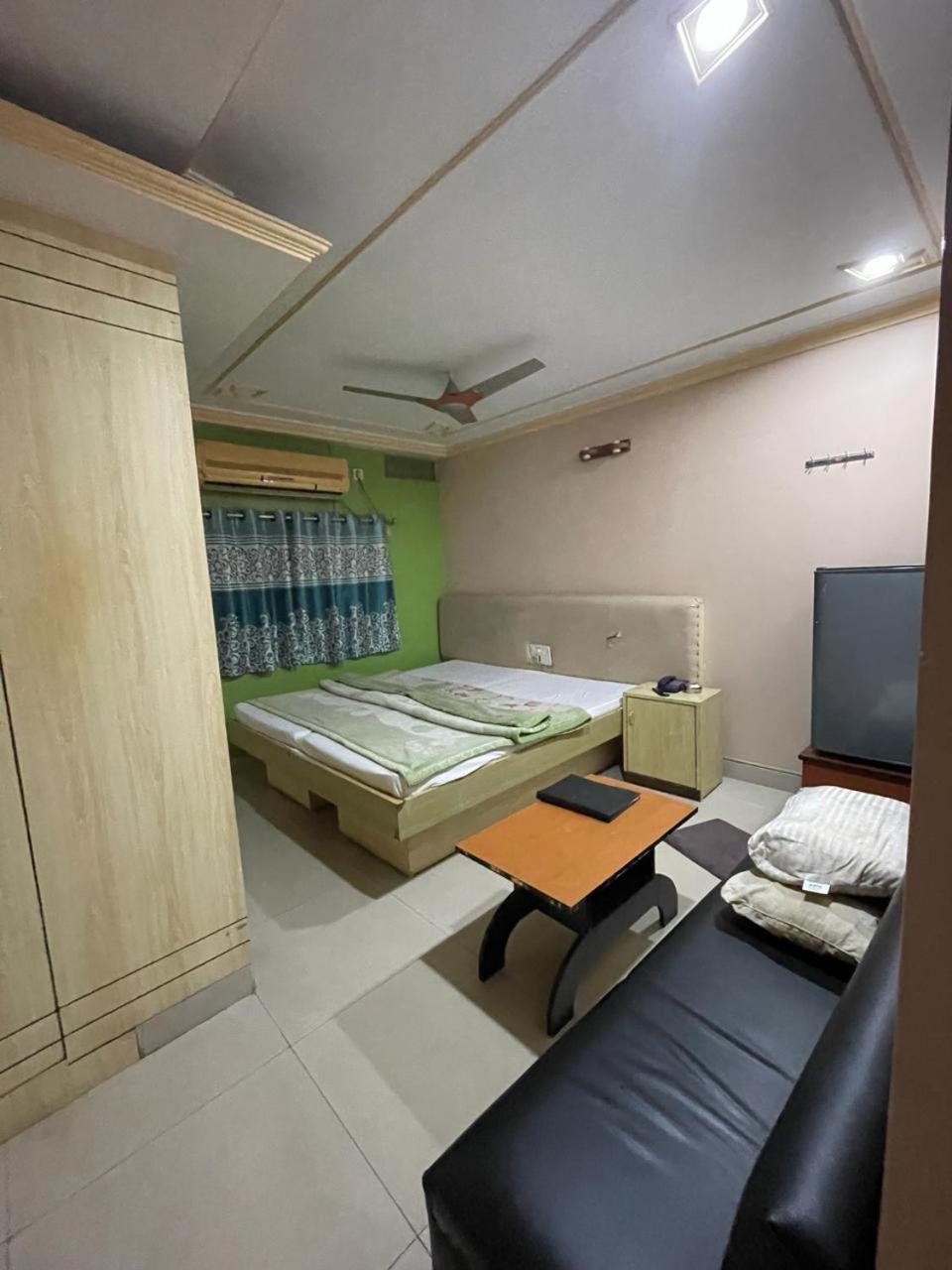 Starline Hotel Agartala Luaran gambar