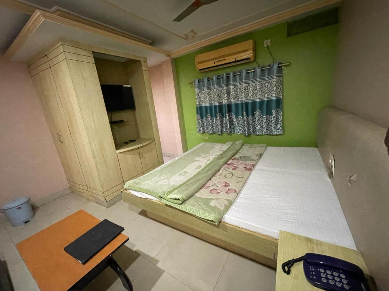 Starline Hotel Agartala Luaran gambar