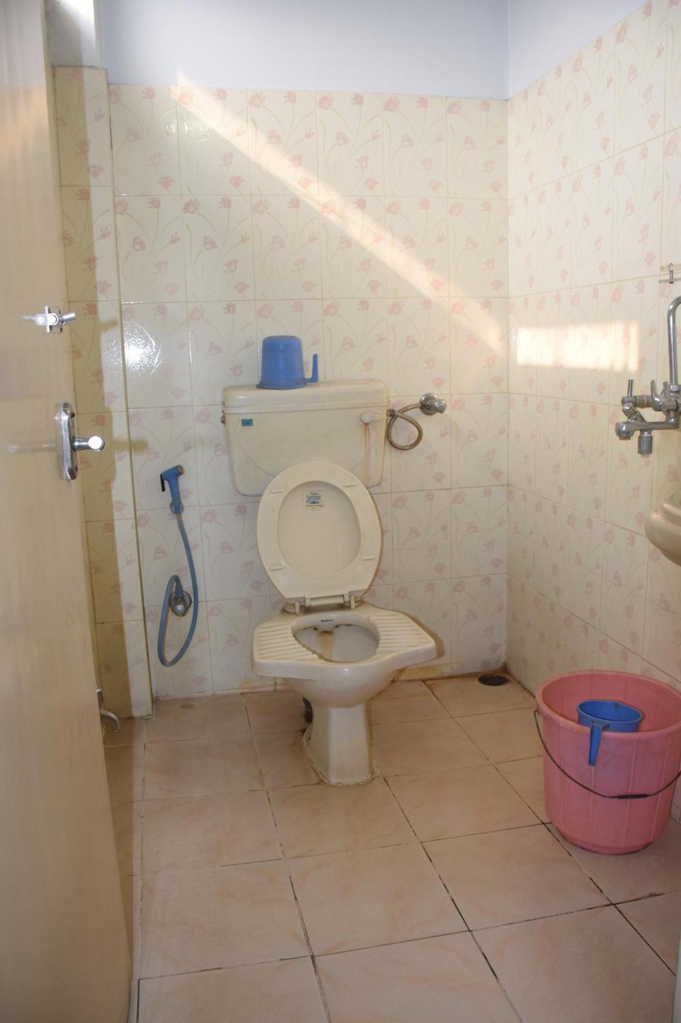 Starline Hotel Agartala Luaran gambar